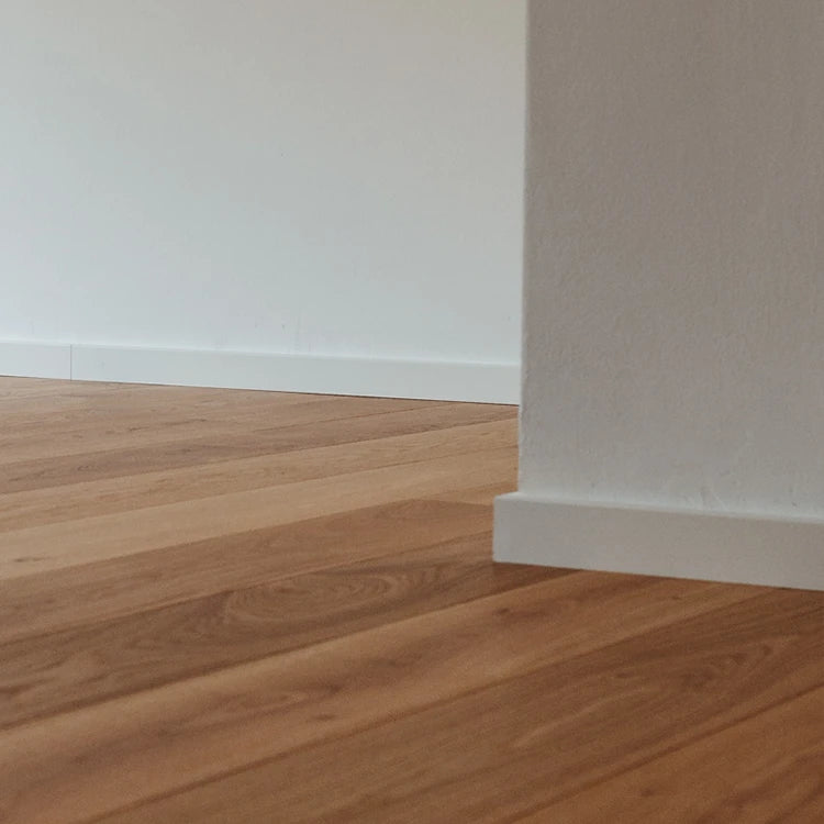 Sockelleiste - Weiße Kiefer | RAL 9016